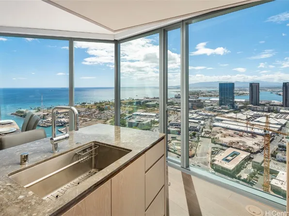 1000 Auahi St #3701, Honolulu, HI 96813