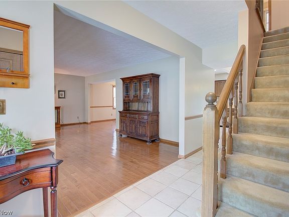 4th image of 20704 Sandalwood Ln