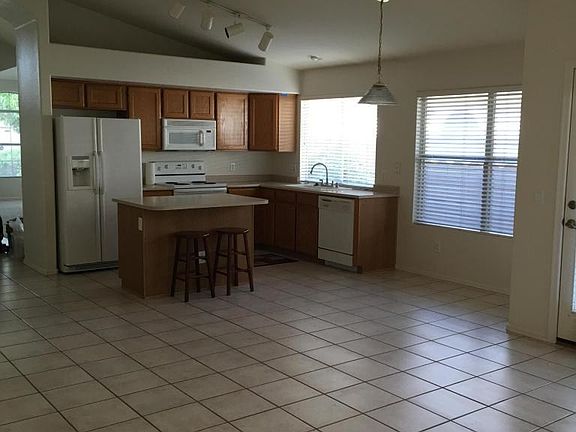 4th image of 9753 W Yukon Dr