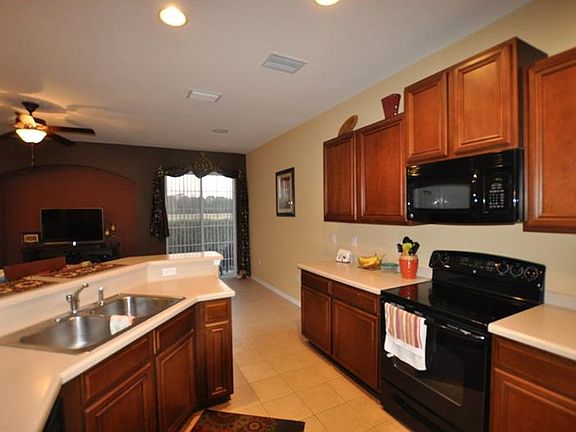 4th image of 782 Ashentree Dr