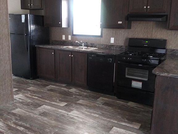 3rd image of 8390 Westminister Dr N
