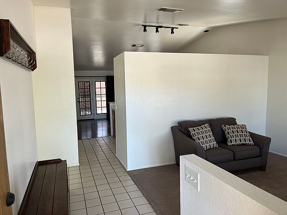 3rd image of 8470 N Snowdrop Dr