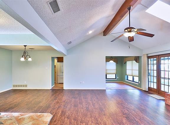 4th image of 1918 Chimneywood Ct