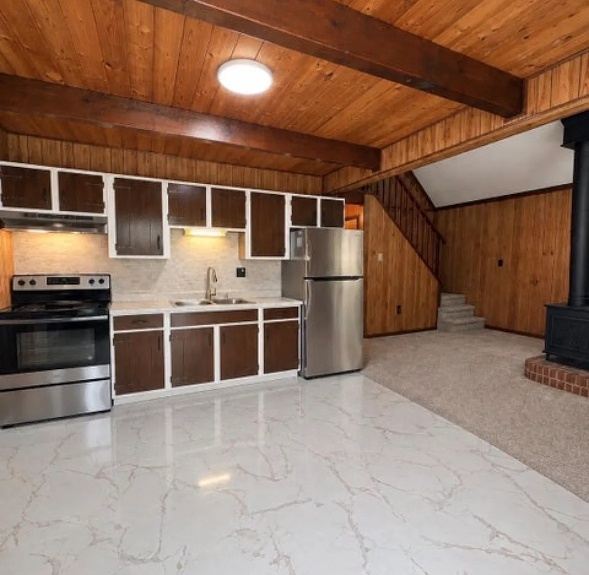 2 bed, 1032 sqft, $1,800 — Photo 2