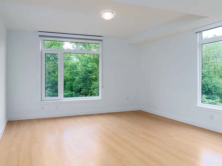 605 Concord at Fresh Pond — Photo 18