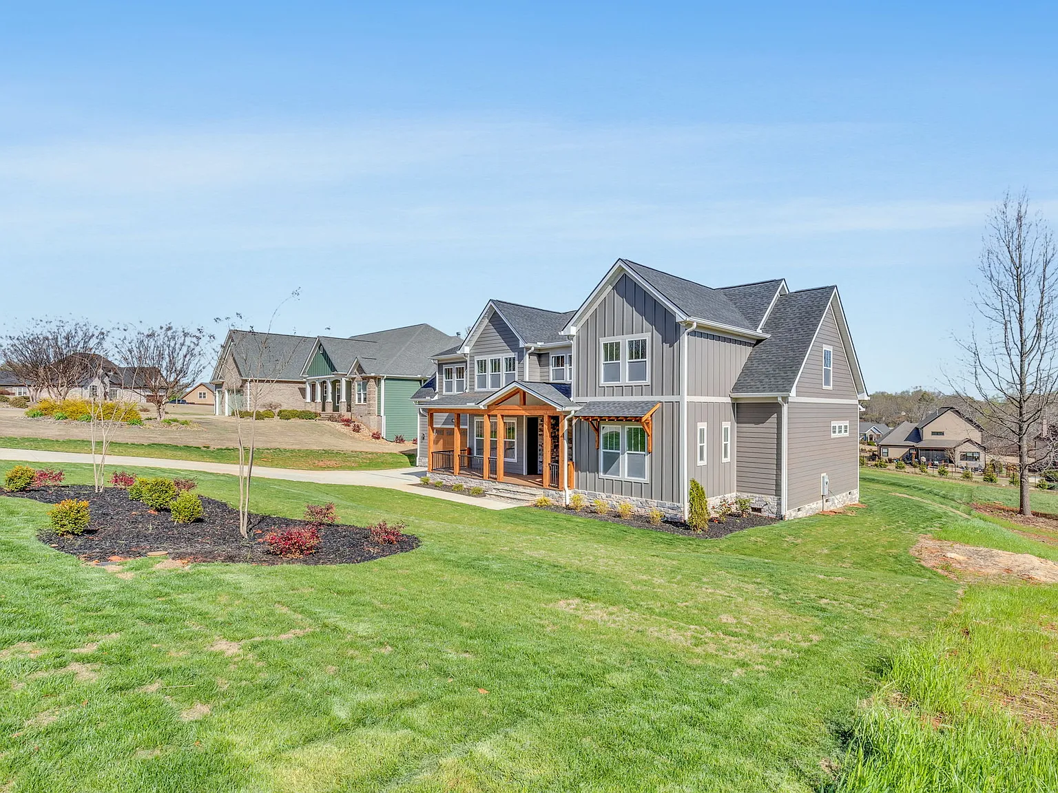 5 bed, 3.5 bath, 3500 sqft, $4,695 — Photo 3