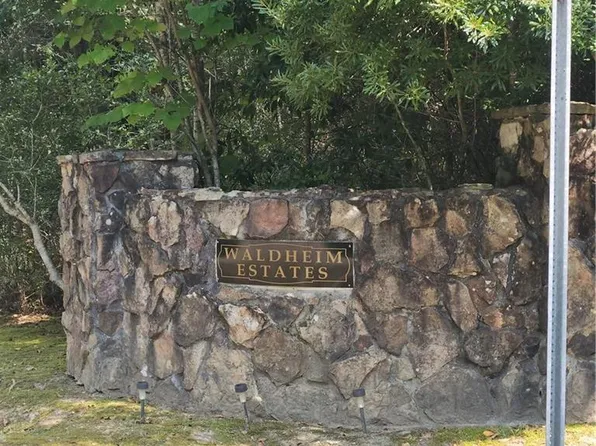 Rian Dr, Covington, LA 70435