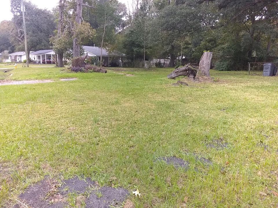 2nd image of 2648 Leeds Ave