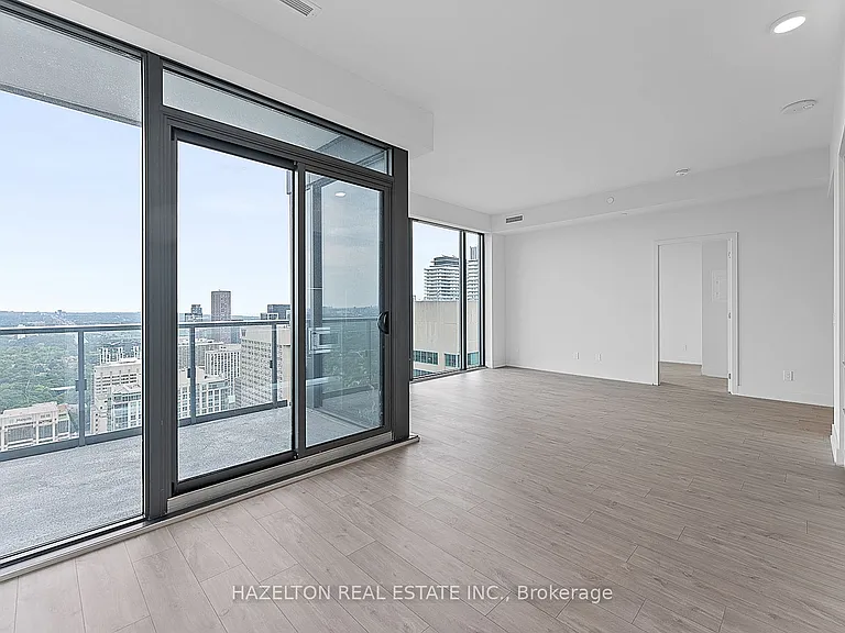 8 Cumberland St #4307 — Photo 5
