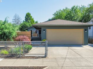 9533 N Ivanhoe St, Portland, OR 97203