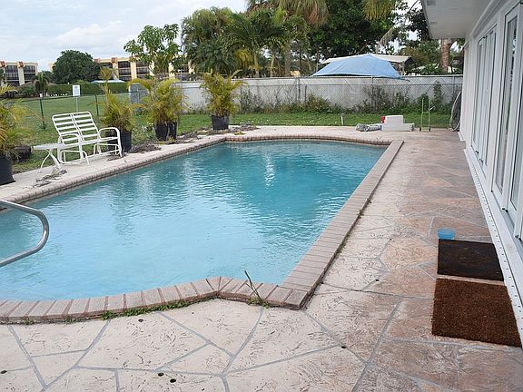 2nd image of 5351 NW 77th Ct