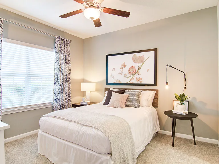 Avana North Point — Photo 41