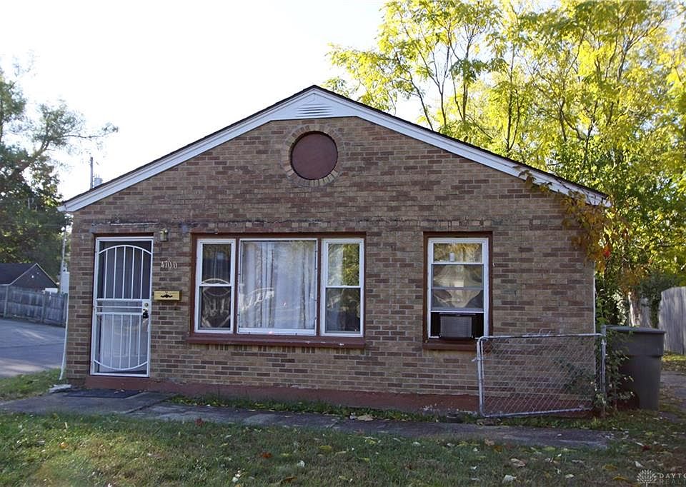 1st image of 4700 W Hillcrest Ave