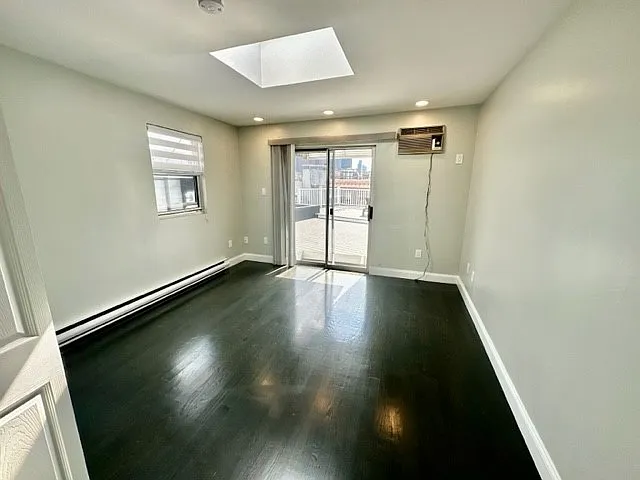 29 Charter St #3 — Photo 8