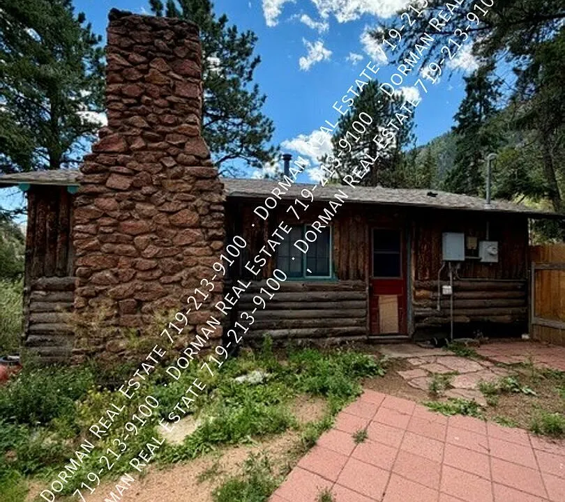 10280 Mountain Ln