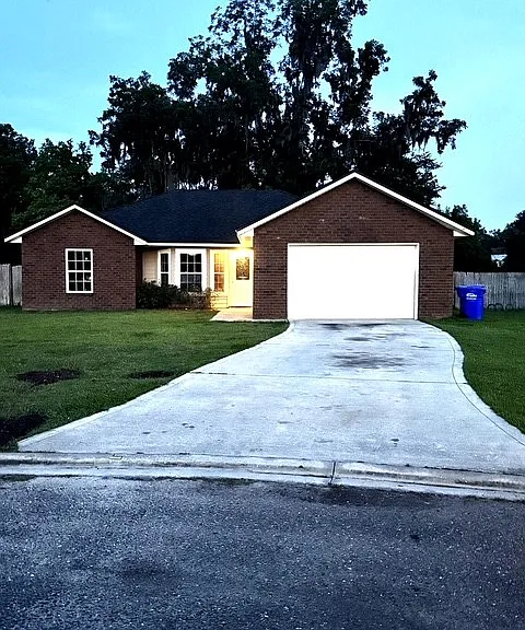 45299 Weaver Cir — Photo 1