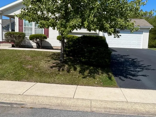 121 Random Rd, Douglassville, PA 19518