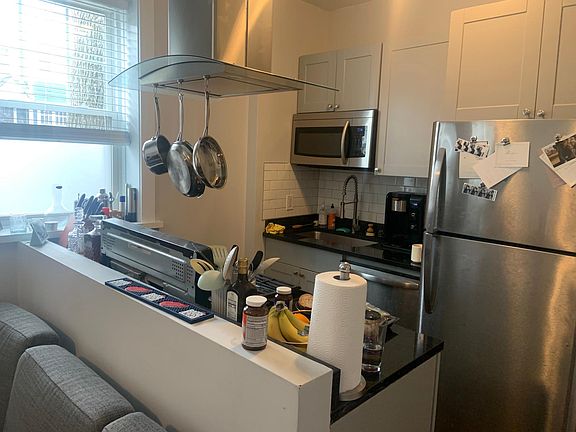 5th image of 3851 N Paulina St #1