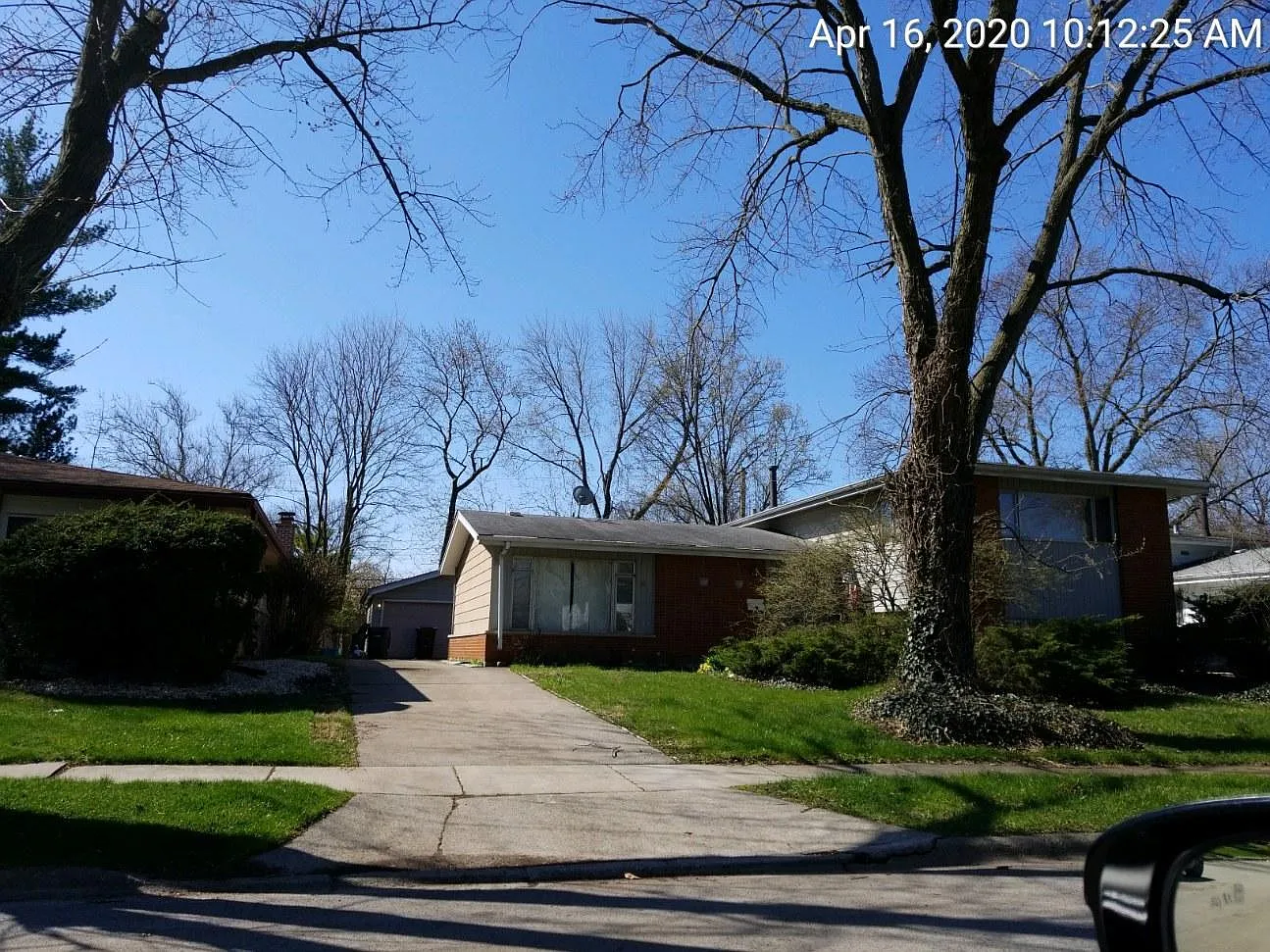 411 Sherman St photo 1