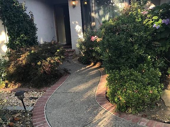 2nd image of 464 Palmetto Dr