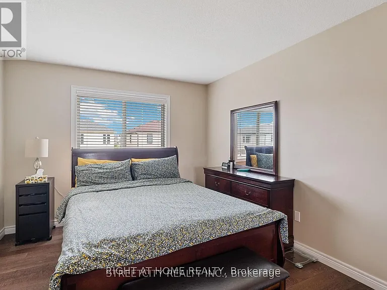 402 Tansbury St N — Photo 21