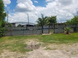 1565 Old Greens Rd, Houston, TX 77032