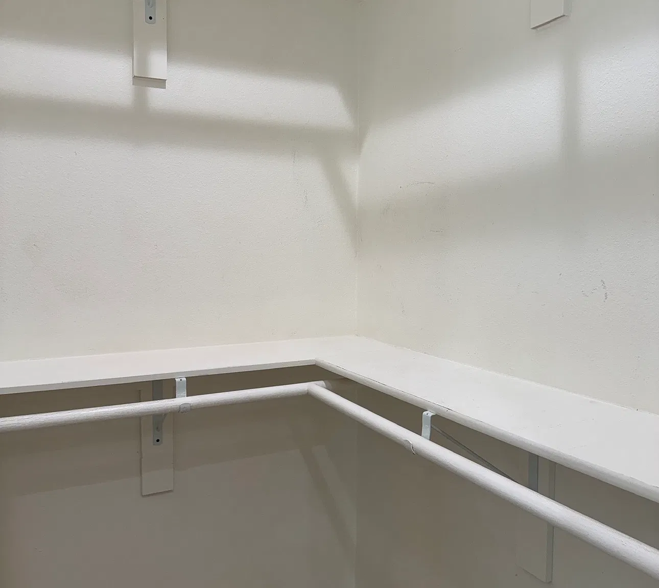 4 bed, $1,400 — Photo 2