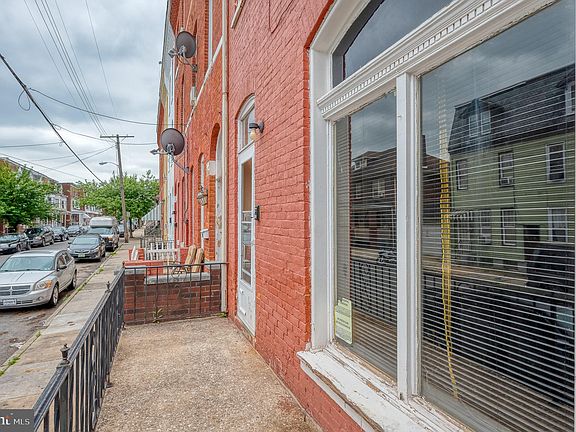 5th image of 301 Smyser St