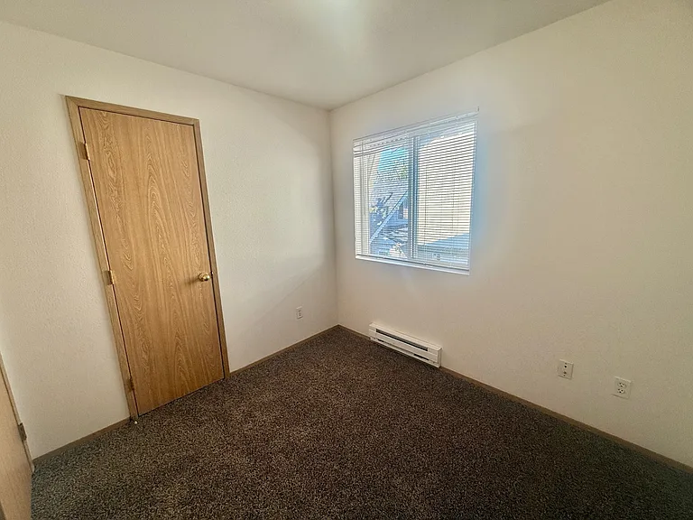 3415 S 48th St #D — Photo 8