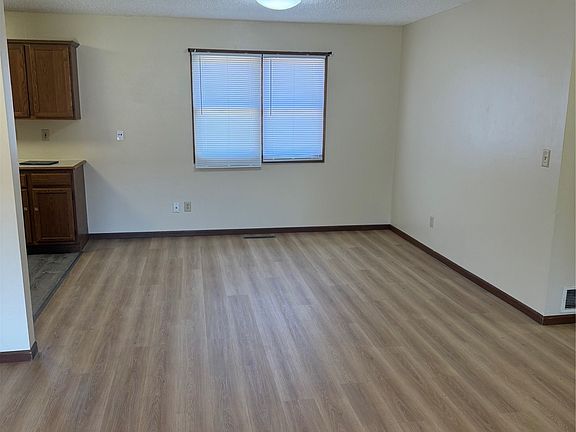 3rd image of 204 Oldweiler Dr