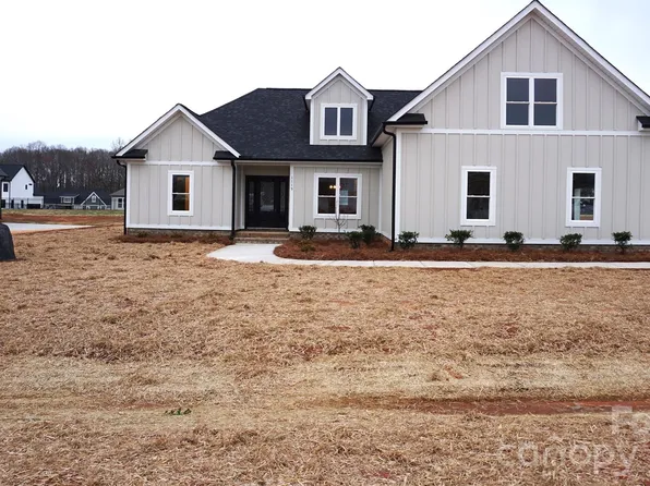 1115 Stonegate Dr, Salisbury, NC 28147