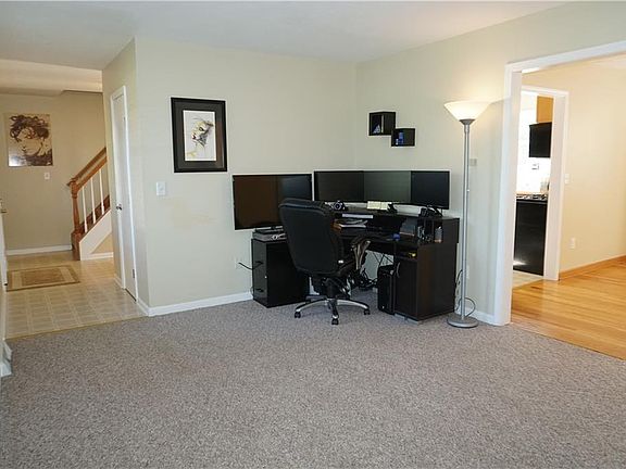 5th image of 8649 Bayview Dr