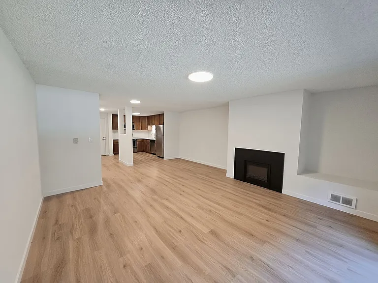 Park 3025 Apartments — Photo 17