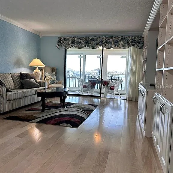 868 Bayway Blvd #304 — Photo 3