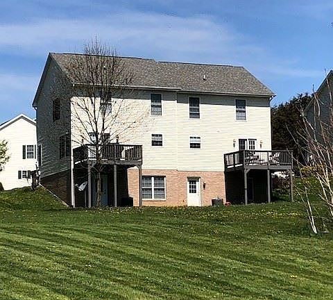 2nd image of 2858 Prarie Ln