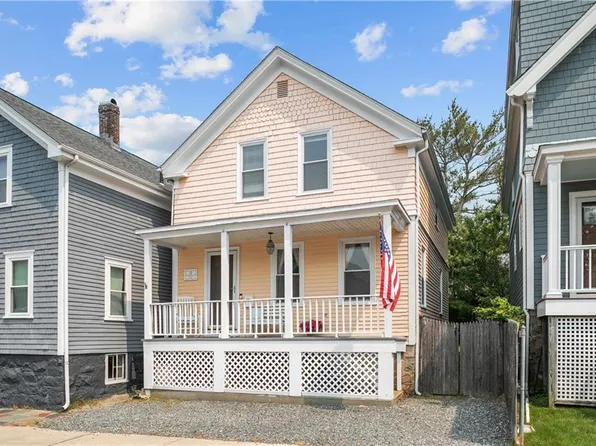 20 Carey St, Newport, RI 02840