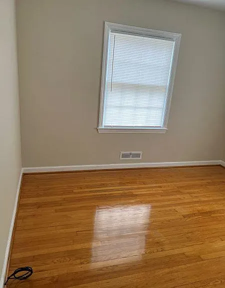 1027 Saint Clair Ave #A — Photo 6