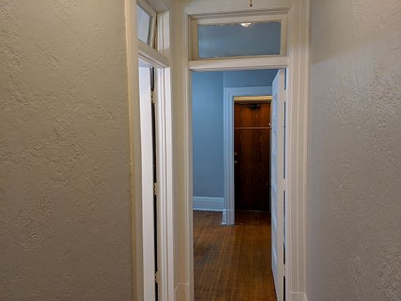 3rd image of 327 6th Ave SE #5