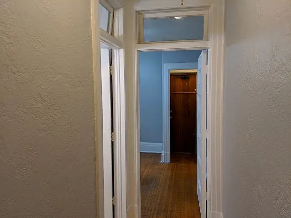 327 6th Ave SE #5 — Photo 3