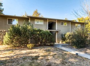 6817 SW Terri Ct APT 64, Portland, OR 97225