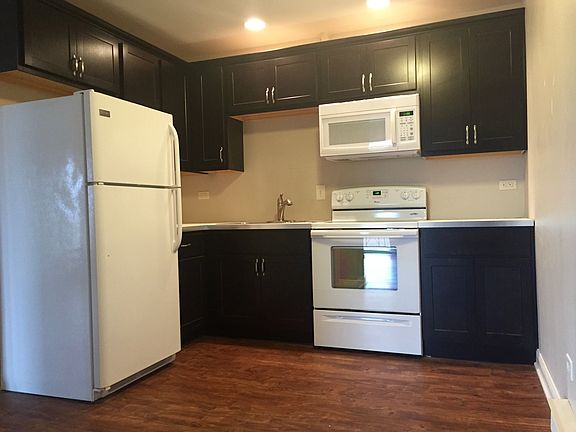 2nd image of 11830 S Komensky Ave APT 3A