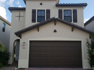 3286 W 97th St, Hialeah, FL 33018
