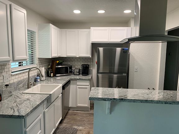2nd image of 2613 Eastern Ave #2
