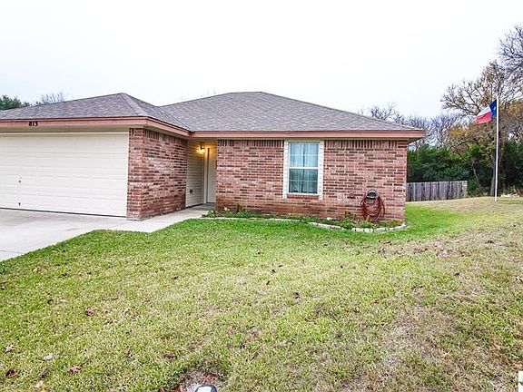 2nd image of 813 Samuel Dr
