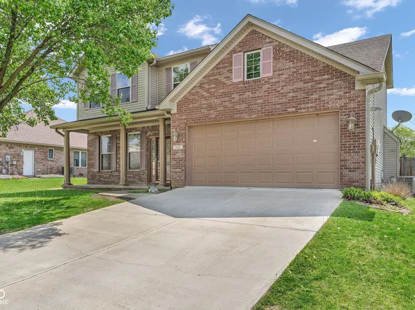 880 Deer Field Dr, Greencastle, IN 46135