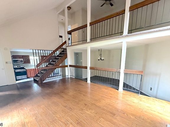 5th image of 237 Kingsberry Dr #237
