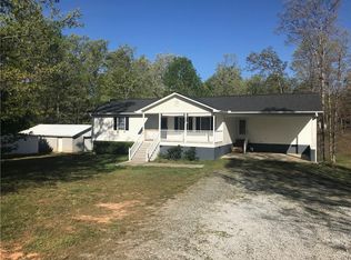 546 Piney Trail Rd, Liberty, SC 29657