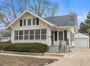 244 Cooper Ave, Elgin, IL 60120