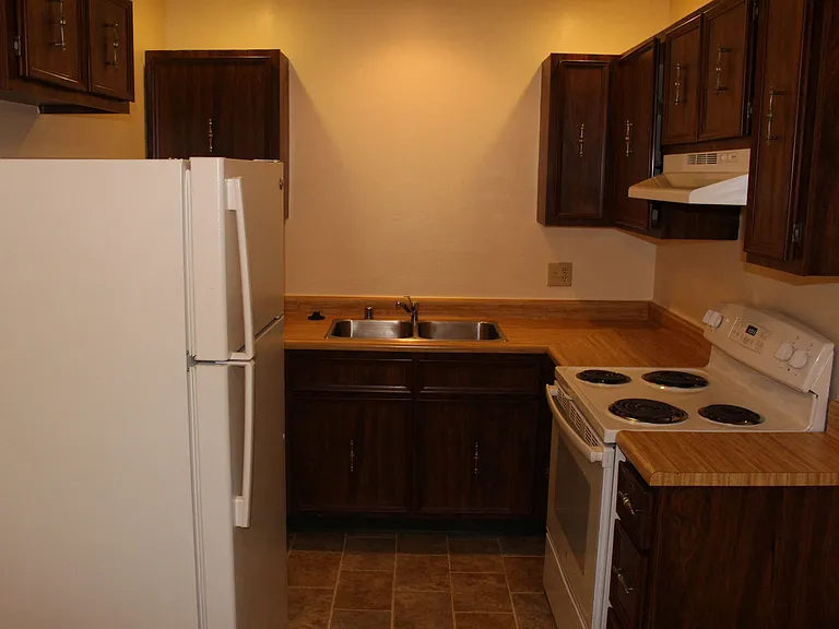 Windsor Crest Apartments — Photo 90