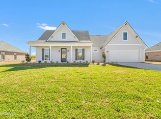 1204 Bayou Trce, Breaux Bridge, LA 70517